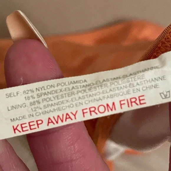 Out From Under Chelsea Ruched
Cheeky Bikini Bottom peachy orange size large - Picture 4 of 11